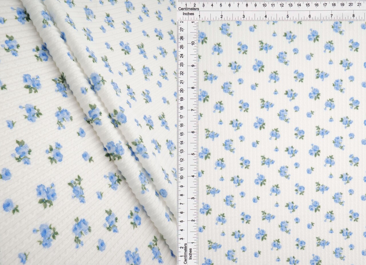 1 Yard Cozy Ditsy Floral Double Knit Fabric Stretch Poly Rayon Spandex 56/57 Inches Wide